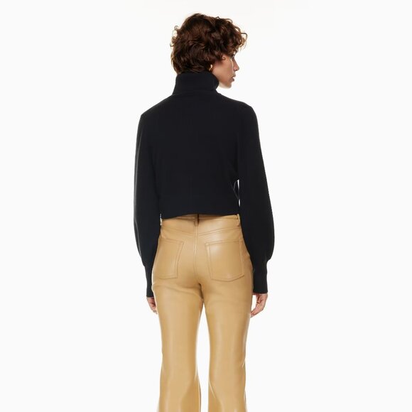 Wilfred Cropped Turtleneck - Picture 2 of 11